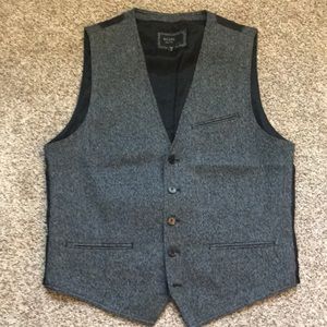 Guess vest